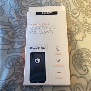 Spigen iphone xs max case